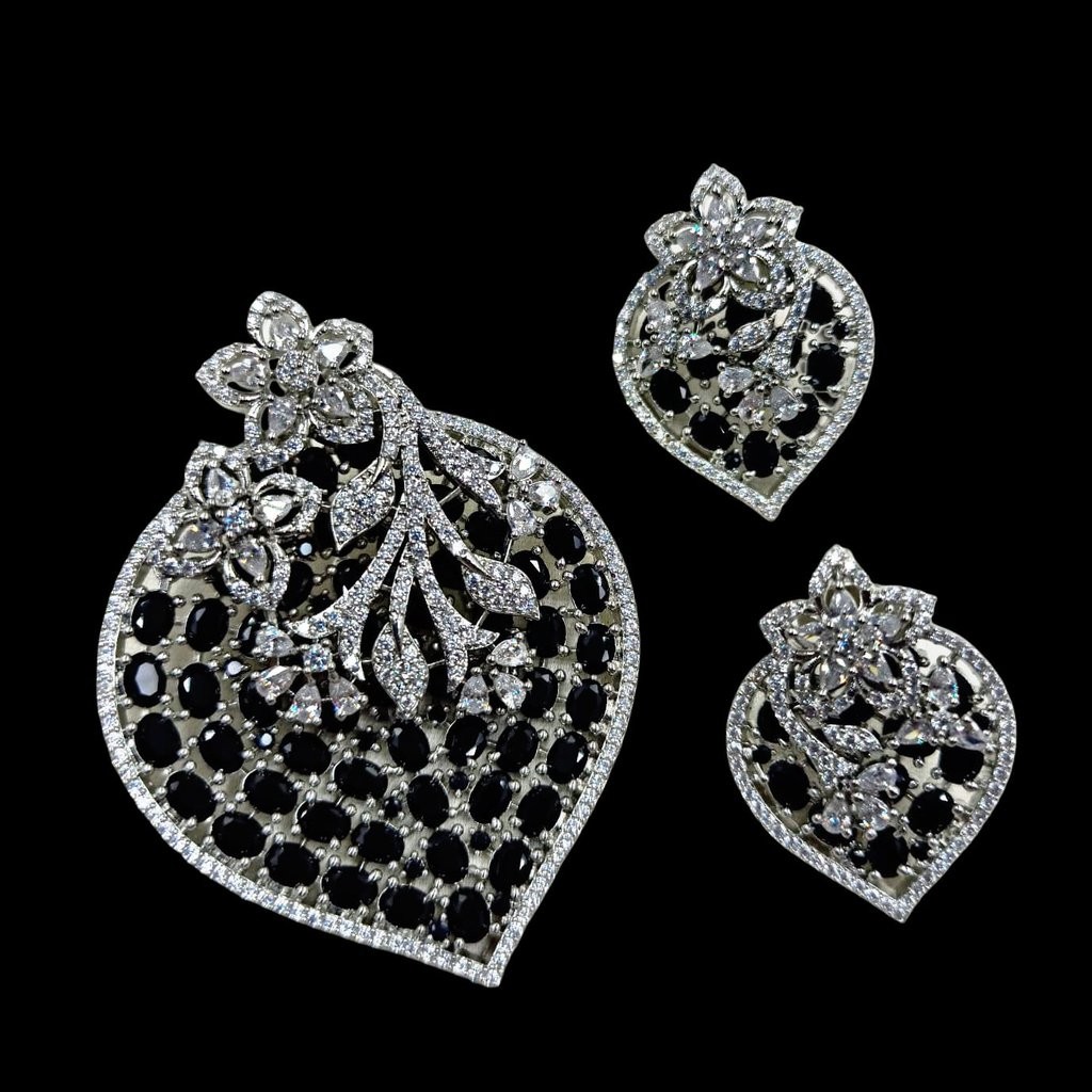 4135 AD PENDANT SET (SA00868PB) Stunning Pendant Set in AD Finish